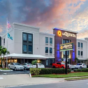 La Quinta By Wyndham Northeast *newly Renovated Hotel